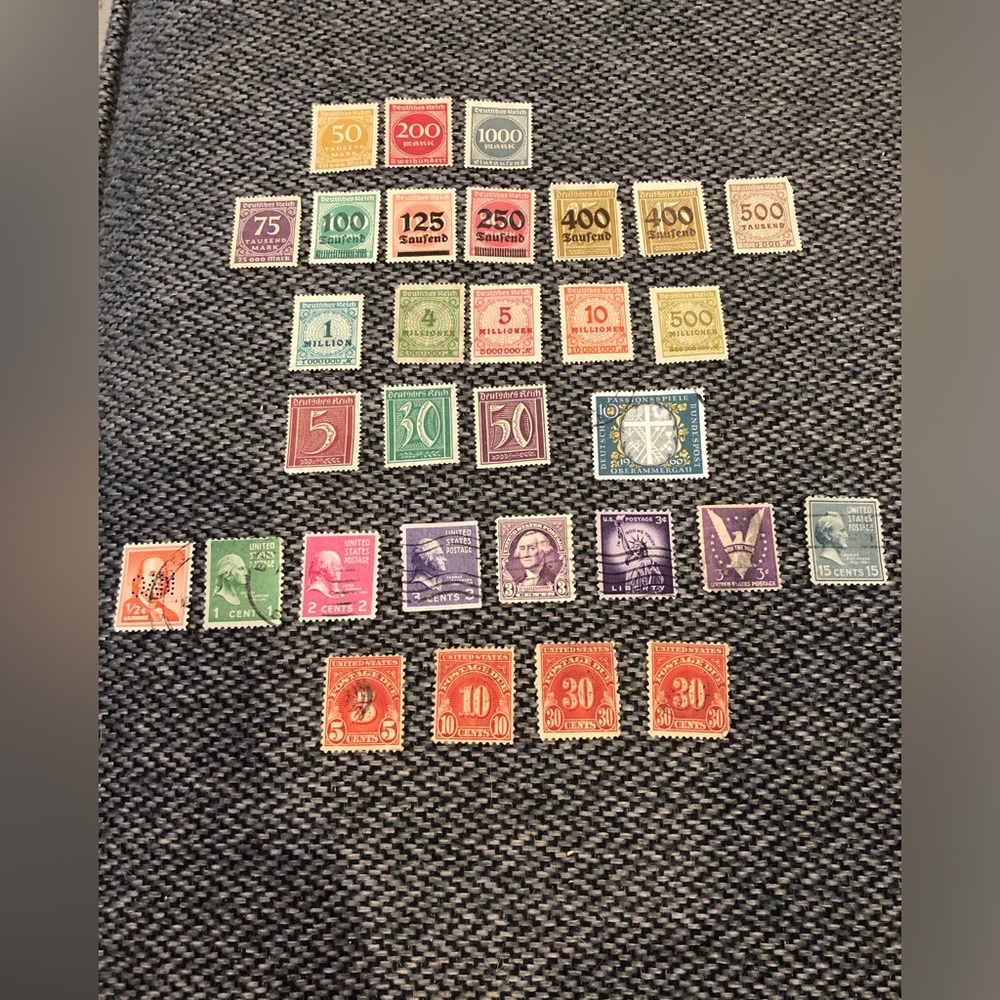 Vintage Postage Stamps From The United States And Germany (32 Postage Stamps)